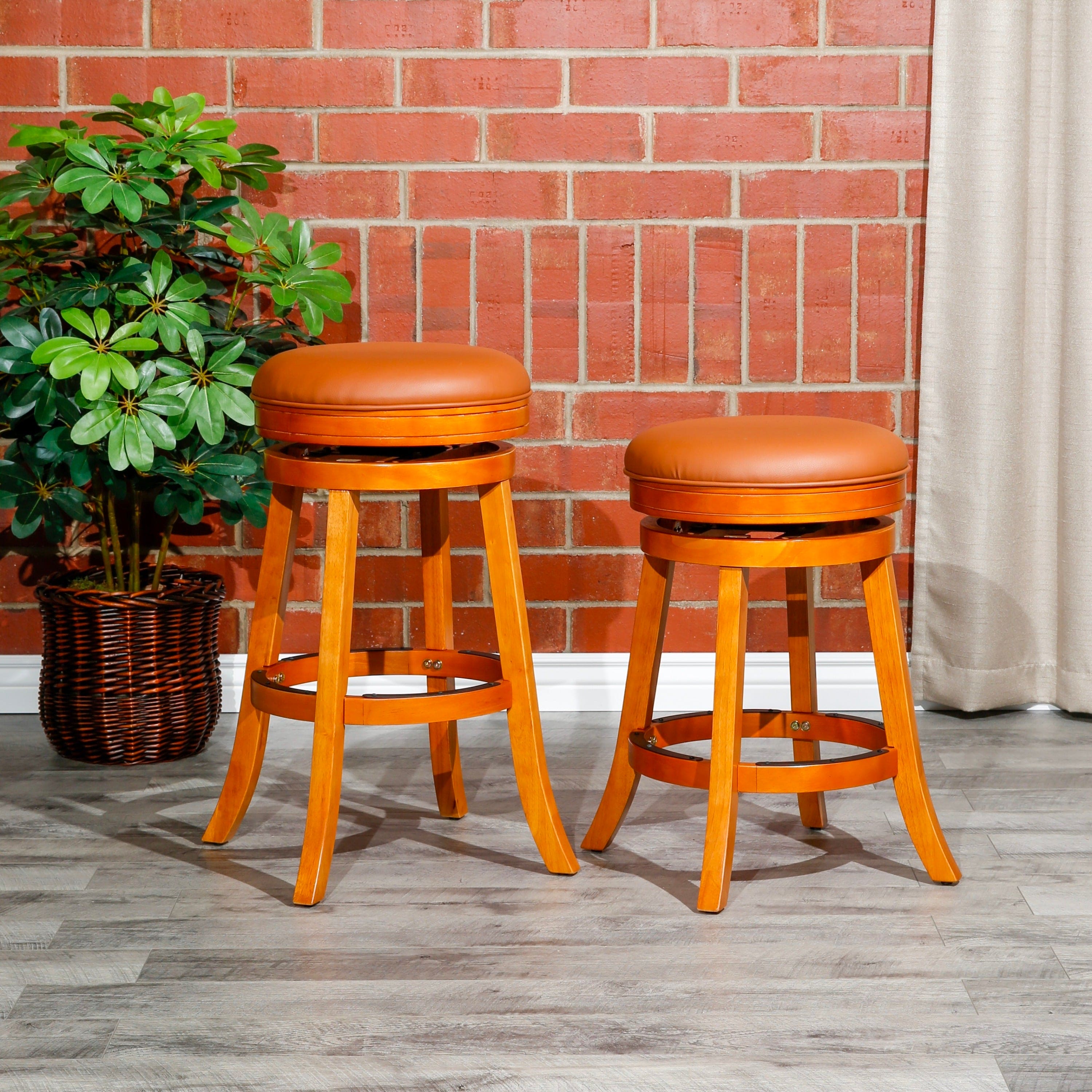 30" Bar Stool, Natural Finish, Saddle Leather Seat