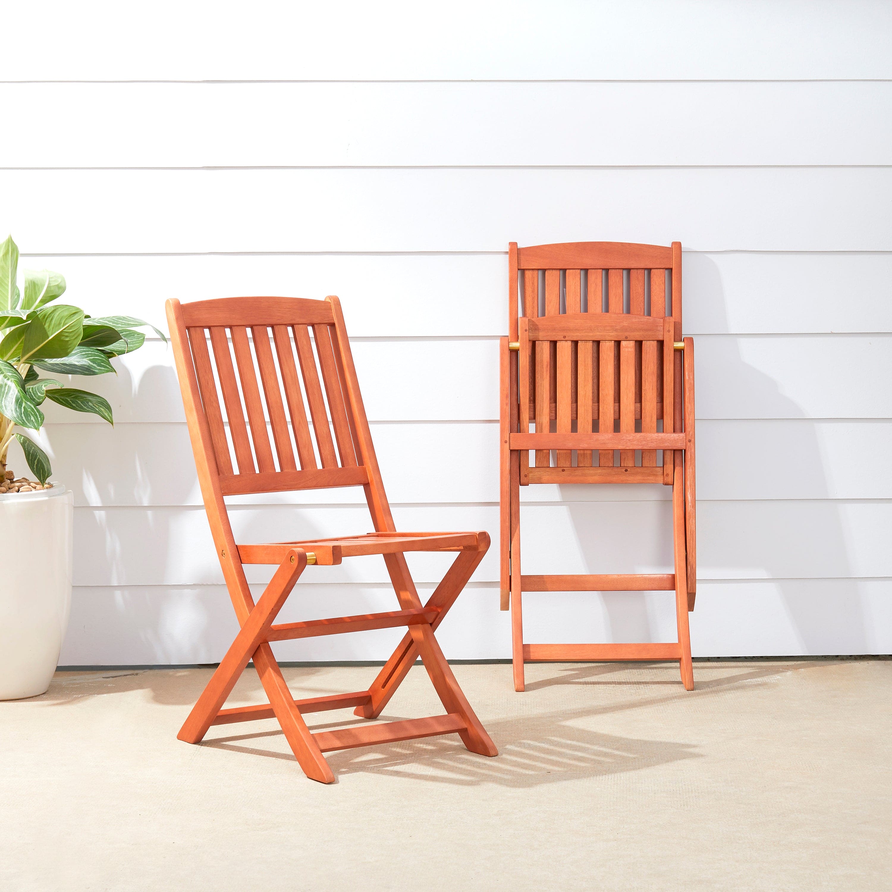 Lucius Reddish Brown Patio Folding Chairs (Set of 2)