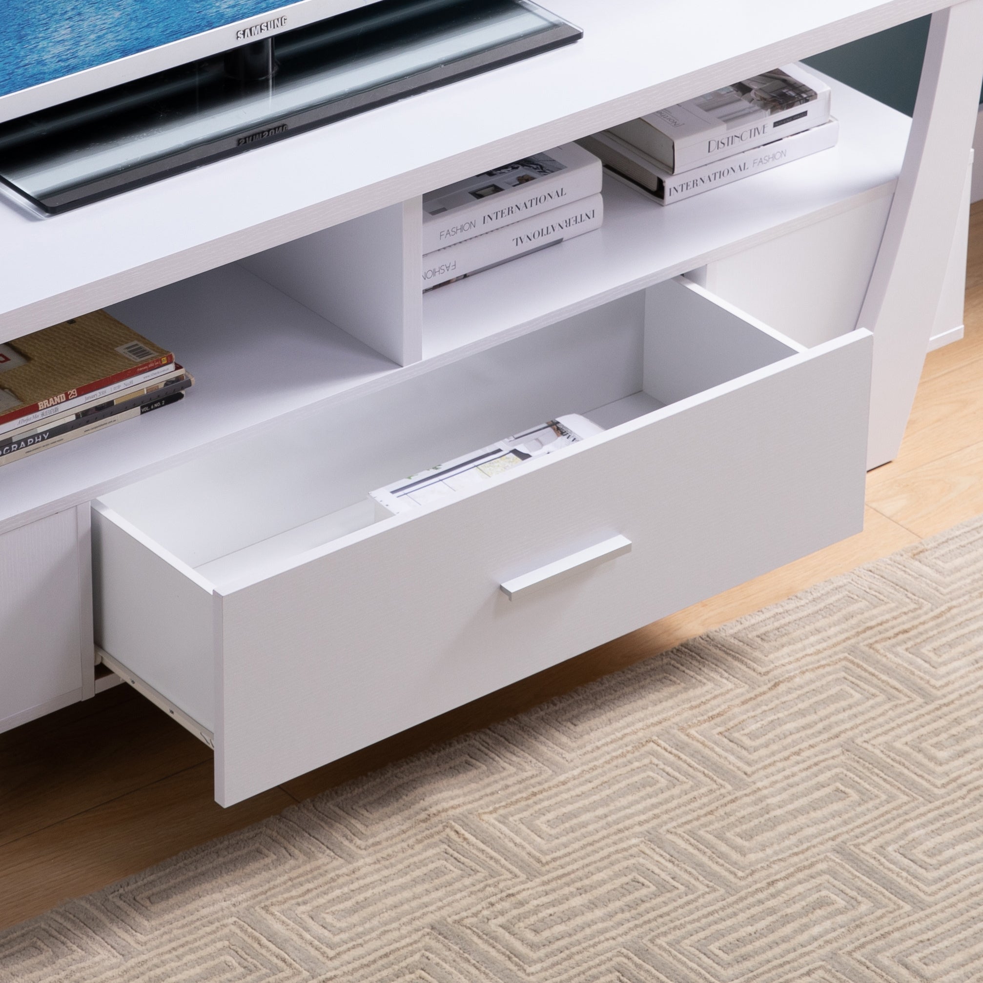 ID USA  223065 TV Stand White