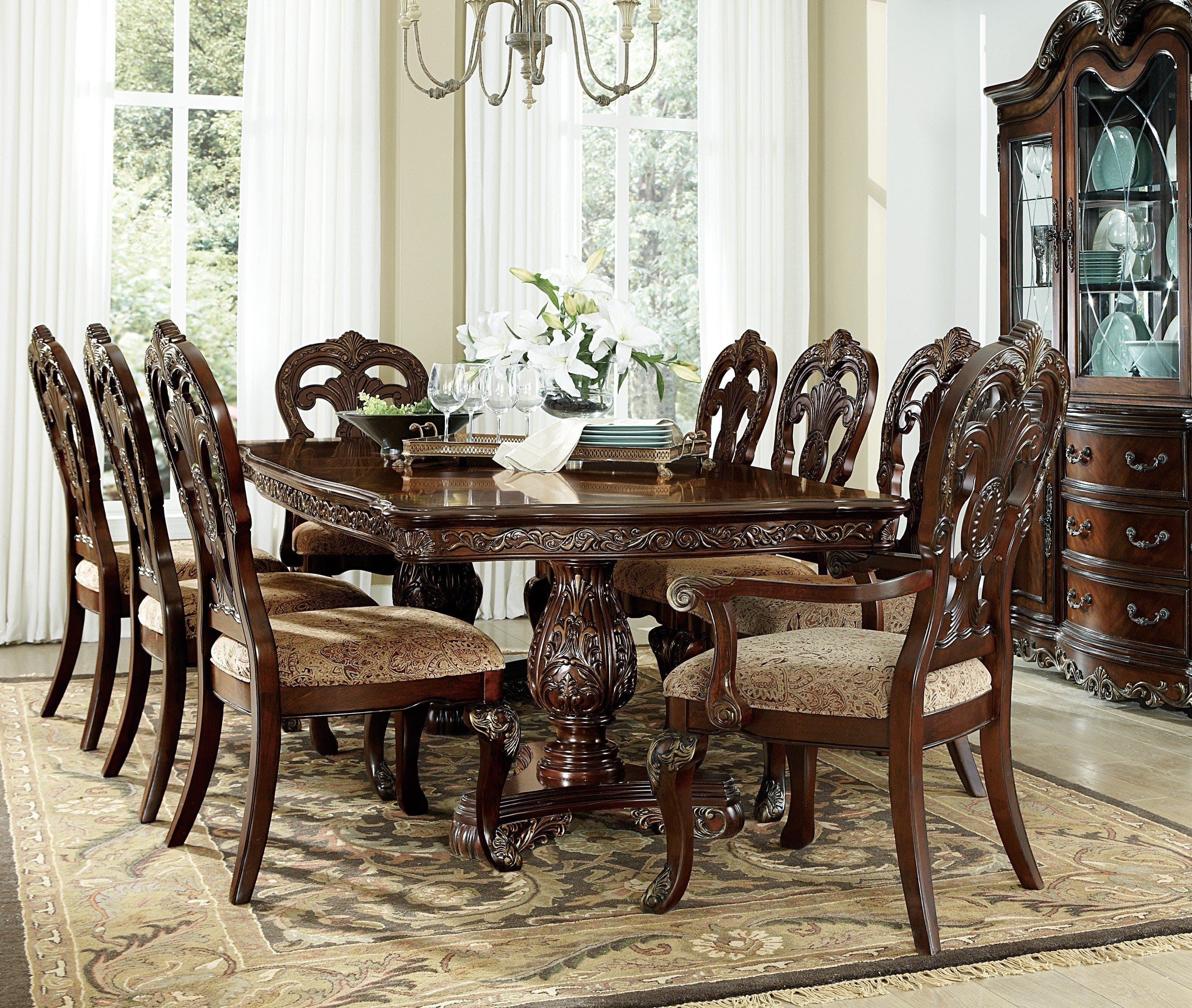 Beautiful Traditional Design 1pc Rectangular Dining Table with 2x Extension Leaf Cherry Finish with Gold Tipping