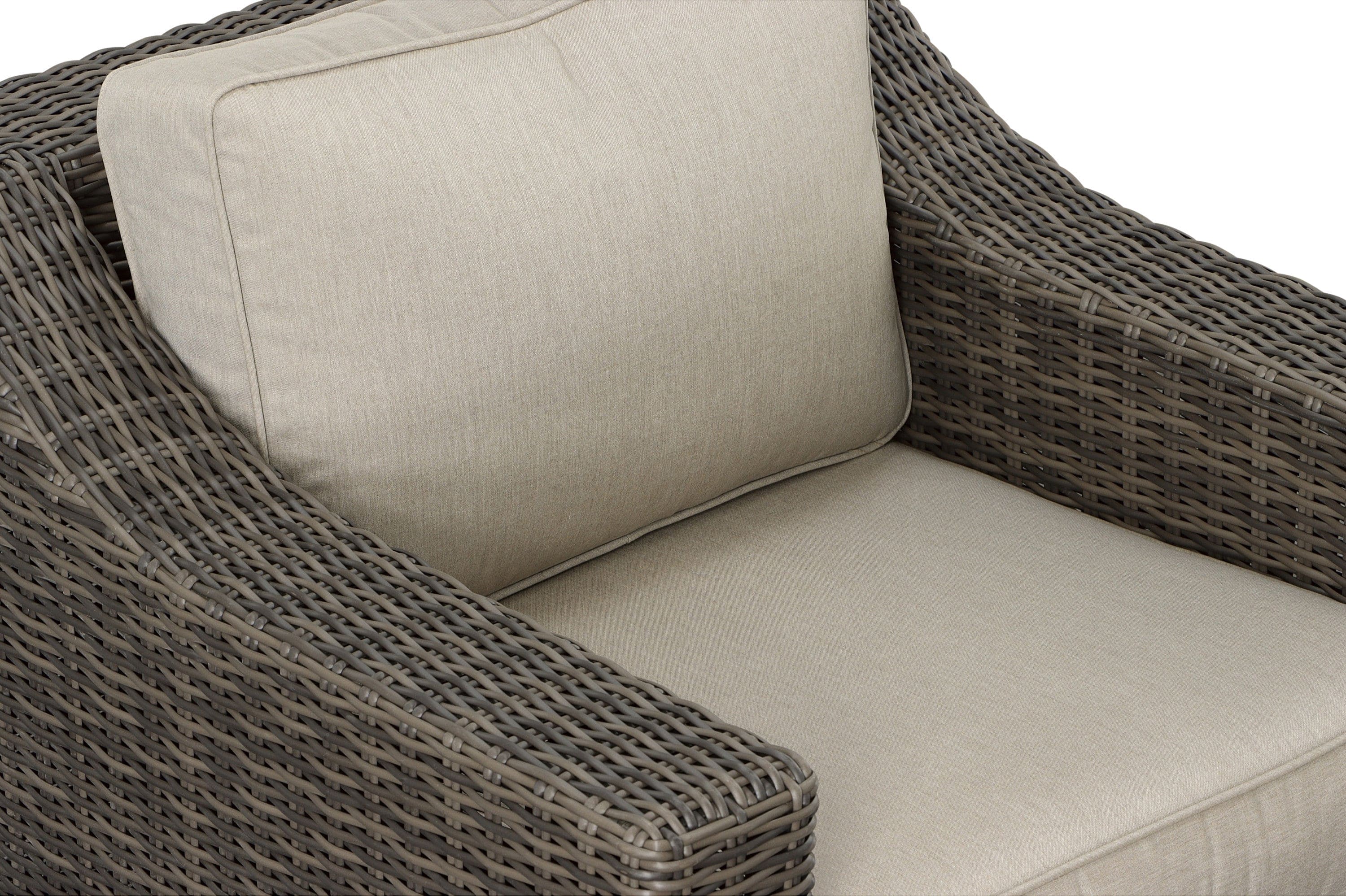 Classic Swivel Chair Outdoor - Half-Round Resin Wicker, 360° Swivel, Cushioned