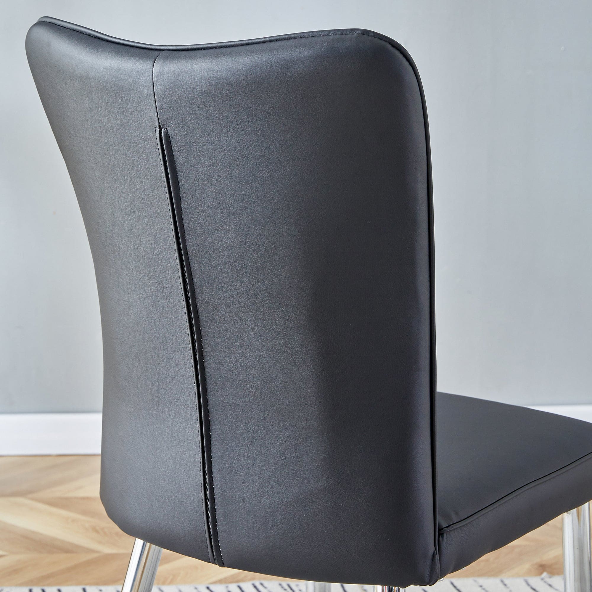 Modern minimalist dining chairs, black PU leather curved backrest and cushion, black metal semi matte chair legs, suitable for restaurants, bedrooms, and living rooms. A set of 2 chairs.008