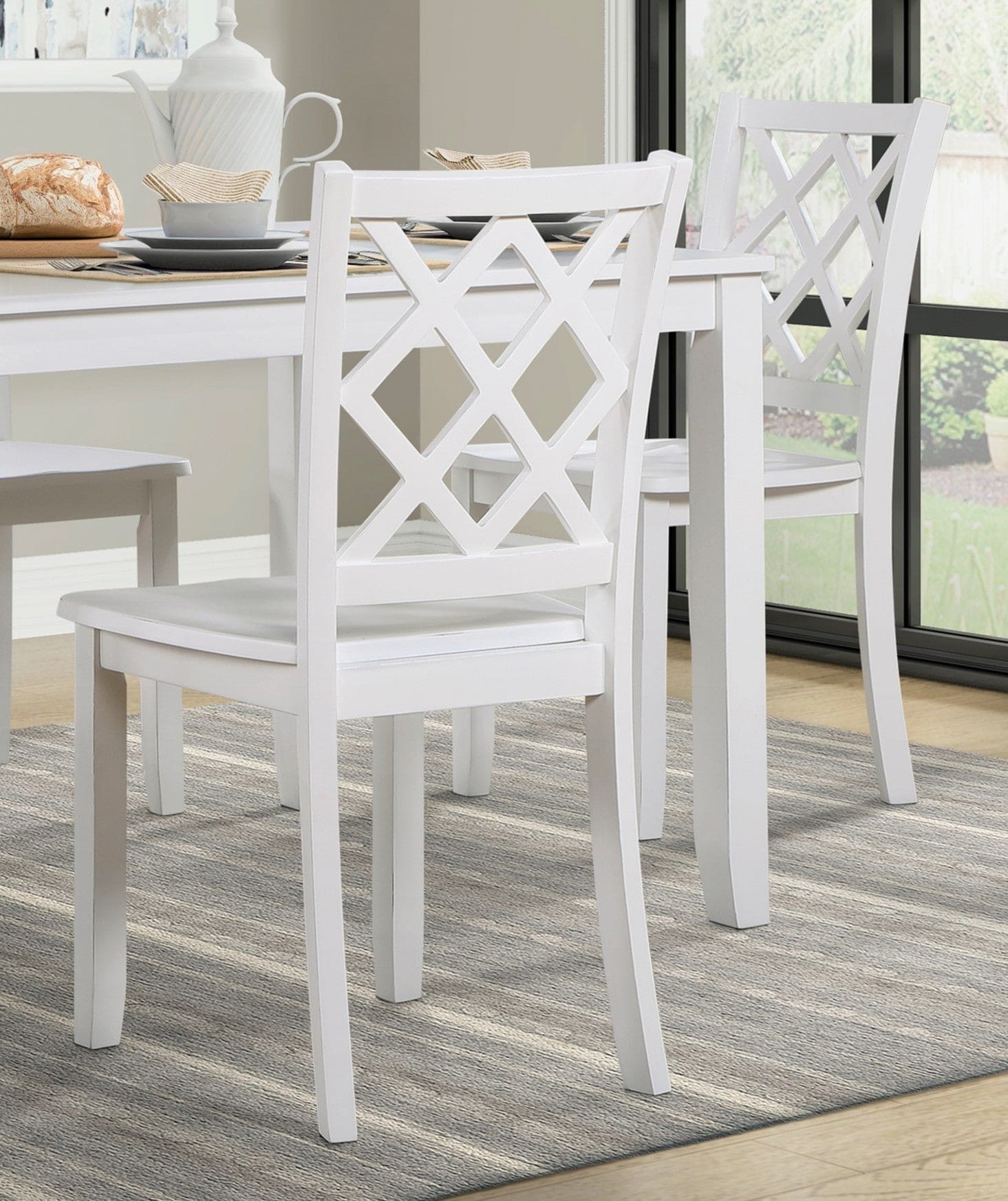 Classic Transitional 5pc Dining Set White Finish Dining Table and Four Side Chairs Set Lattice-Back Wooden Dining Furniture Set