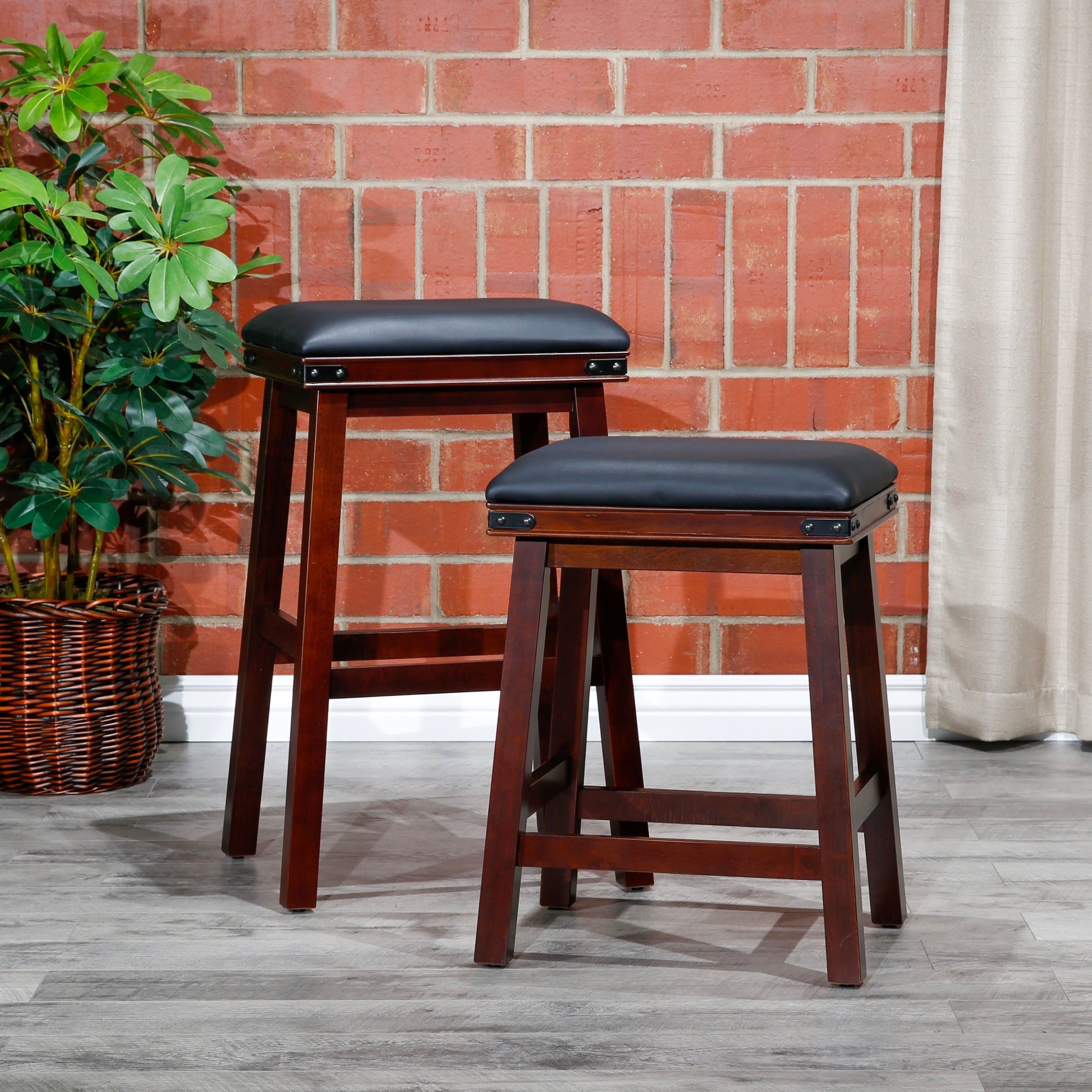 24" Counter Stool, Espresso Finish, Black Leather Seat