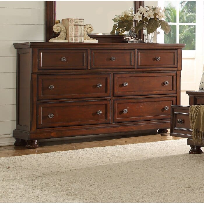 Baltimore Queen 4 Piece Bedroom Set Made With Wood in Dark Walnut