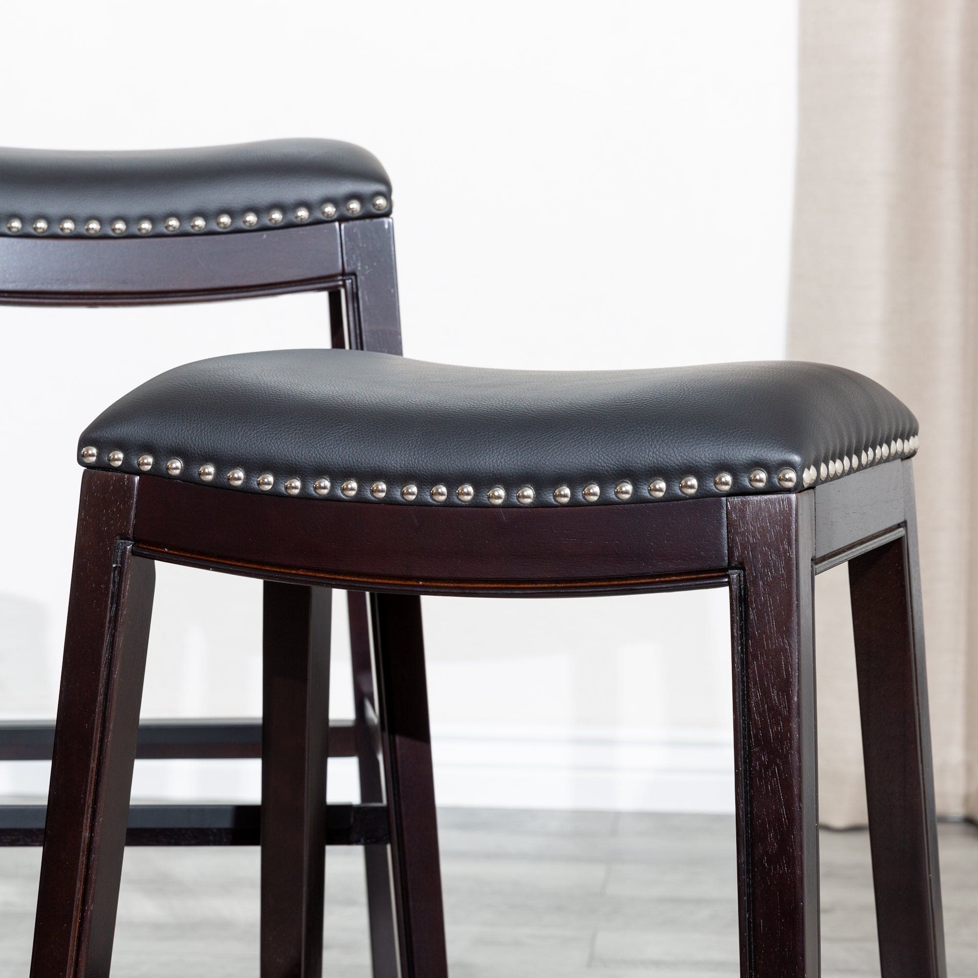 30" Bar Stool, Espresso Finish, Black Leather Seat