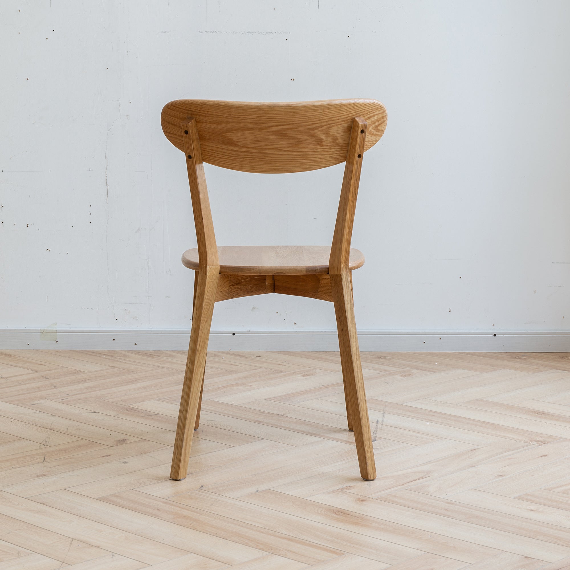 Dining chair wooden FAS grade oak natural wood made in North America 100% dirt-free wood chair solid chair table chair wooden living room chair simple and natural 46.5 * 54 * 80cm