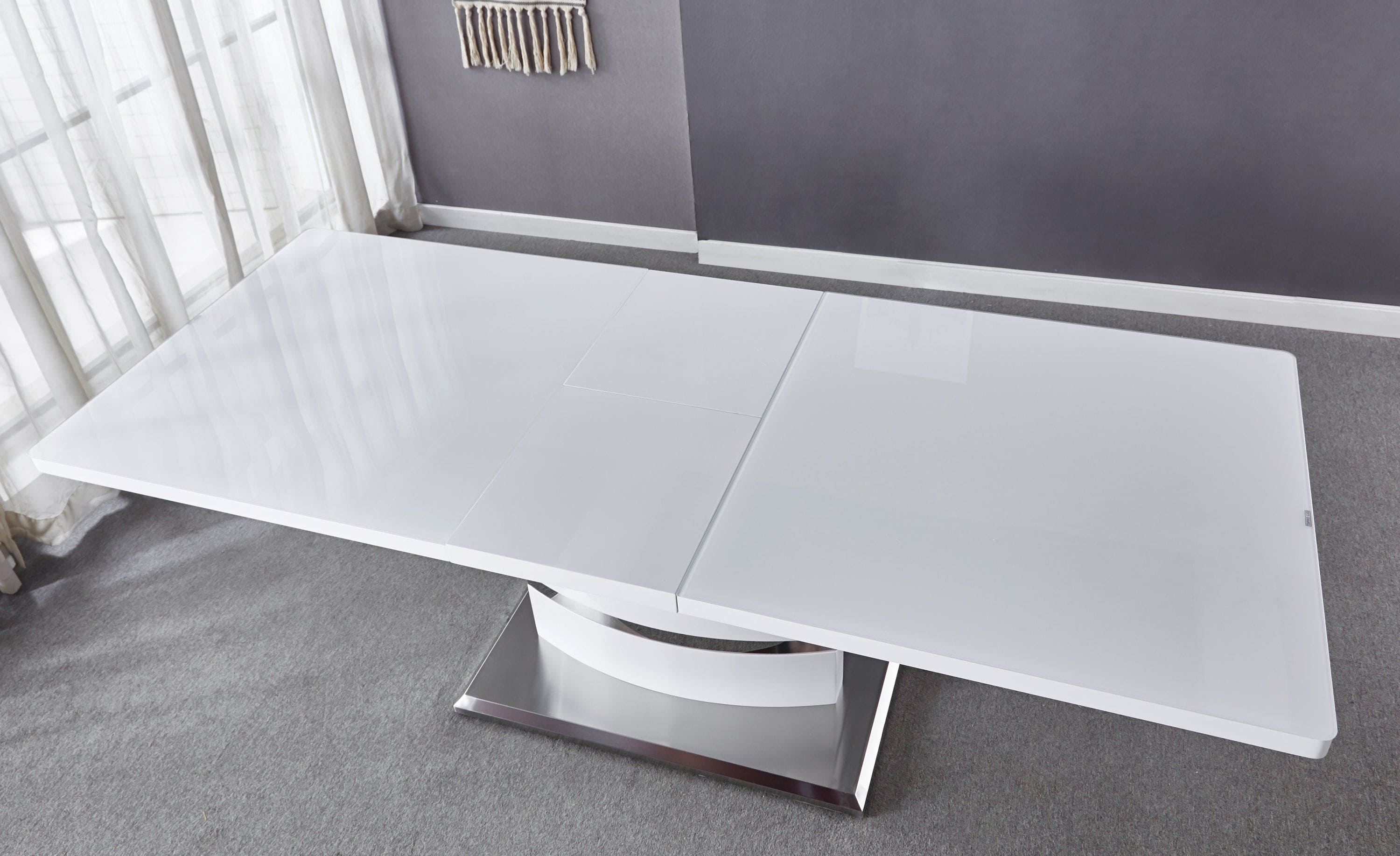 Expandable Glass Top Table with Butterfly Leaf, White Lacquer MDF Base with Stainless Steel (70.9"/86.6" x 35.4" x 29.5")